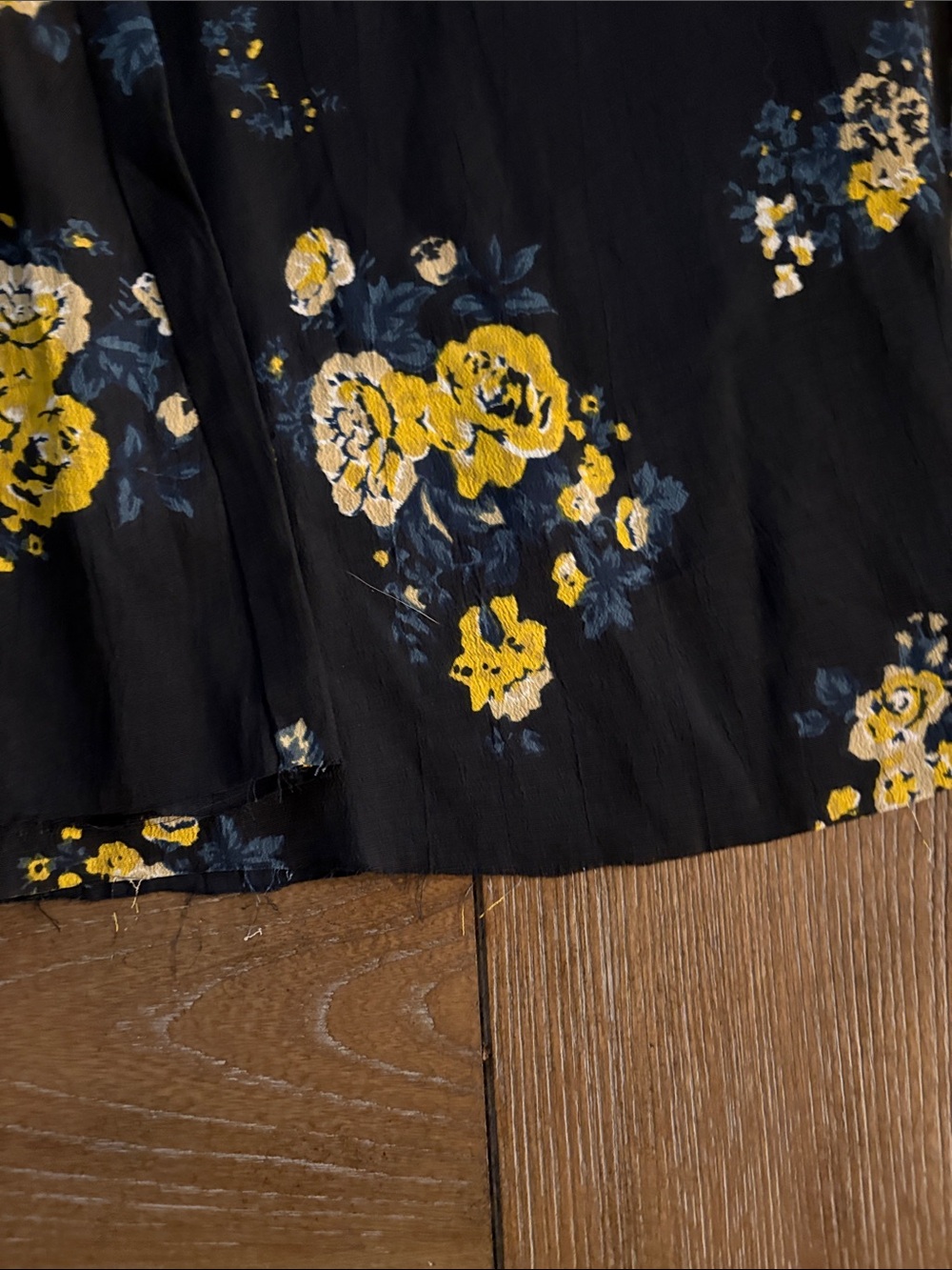 Free People flowy lightweight Pants Black with Yellow Floral Print XS - Picture 6 of 6